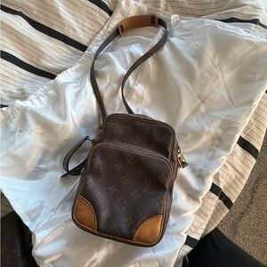 Authentic Louis Vuitton Monogram Amazon crossbody